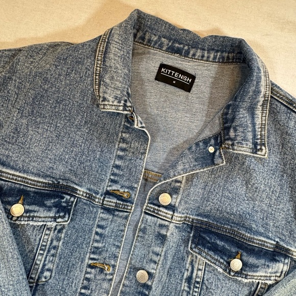 Kittenish Like-New, Never Worn Light Blue Distressed Oversized Denim Jean Jacket - Picture 2 of 8